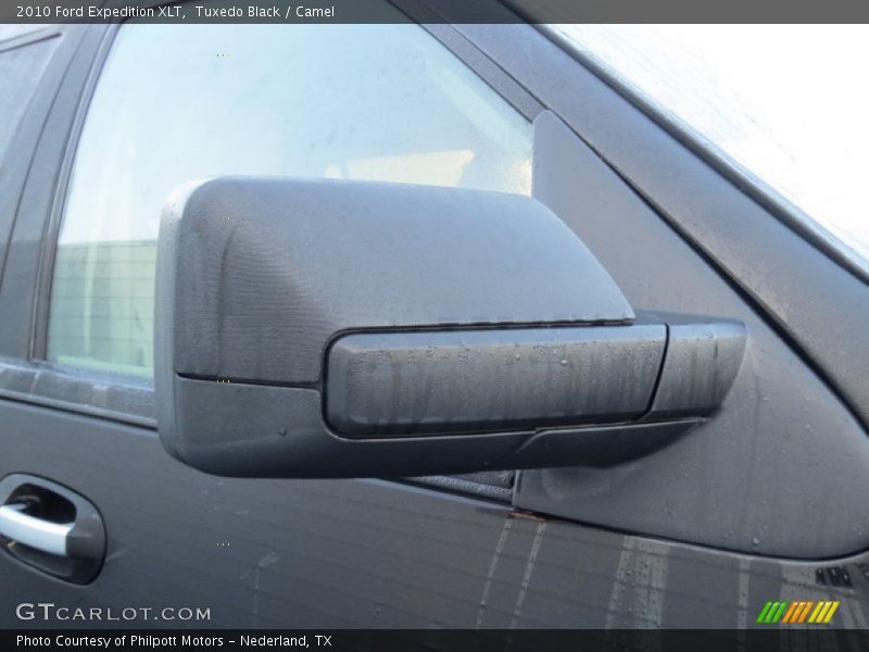 Tuxedo Black / Camel 2010 Ford Expedition XLT