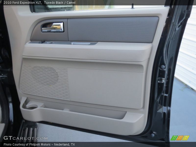 Tuxedo Black / Camel 2010 Ford Expedition XLT