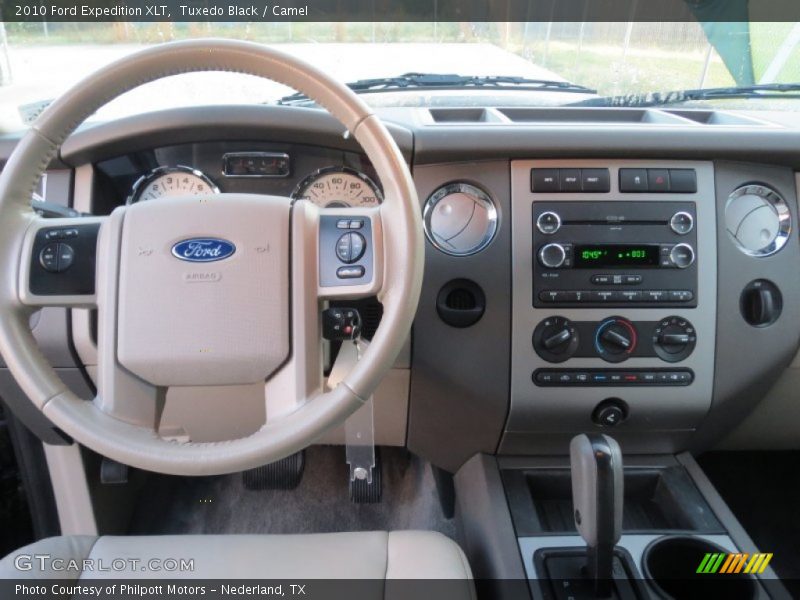 Tuxedo Black / Camel 2010 Ford Expedition XLT