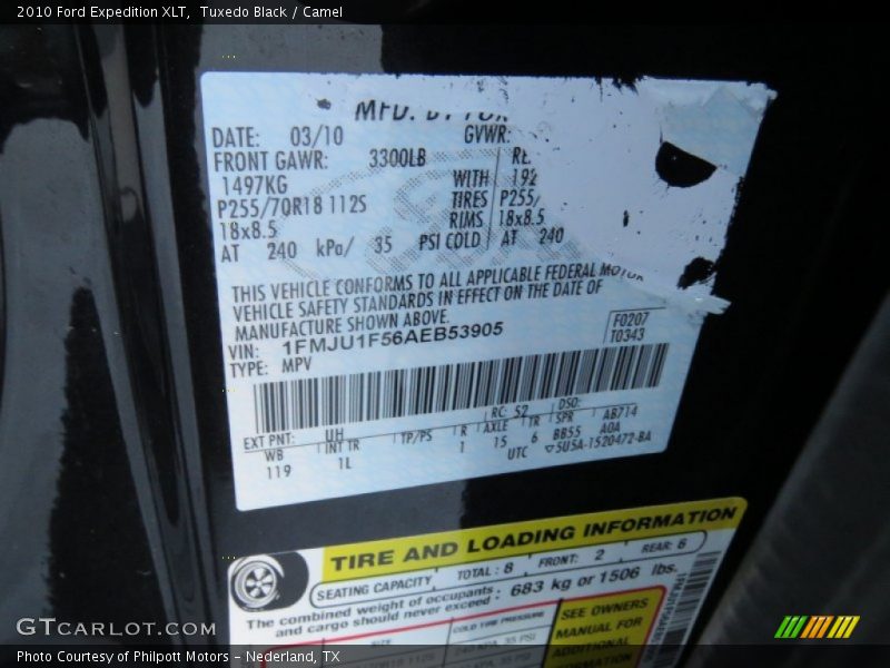 Tuxedo Black / Camel 2010 Ford Expedition XLT