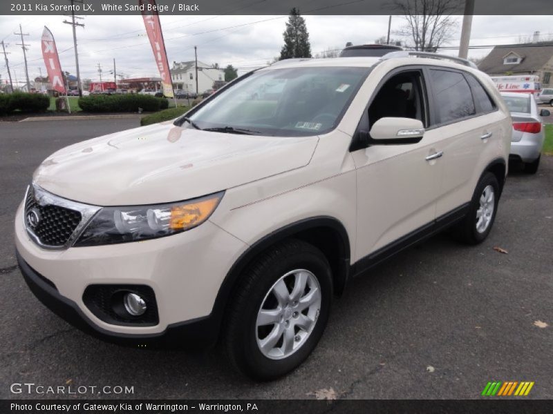 White Sand Beige / Black 2011 Kia Sorento LX