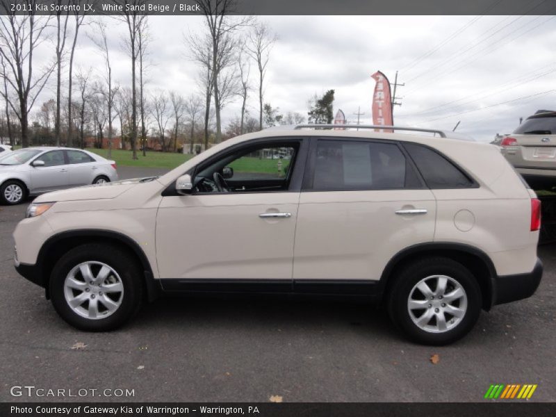 White Sand Beige / Black 2011 Kia Sorento LX