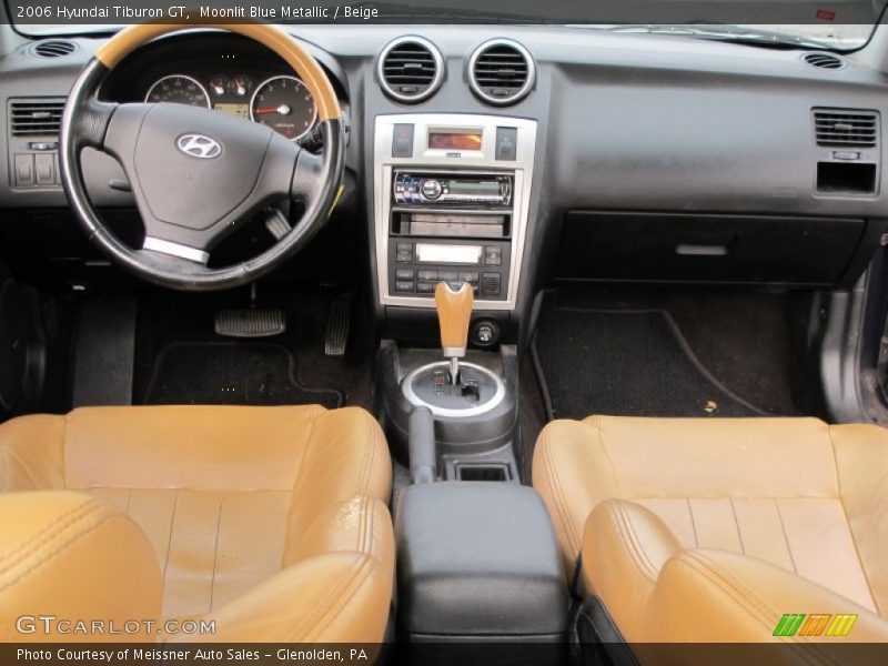 Dashboard of 2006 Tiburon GT