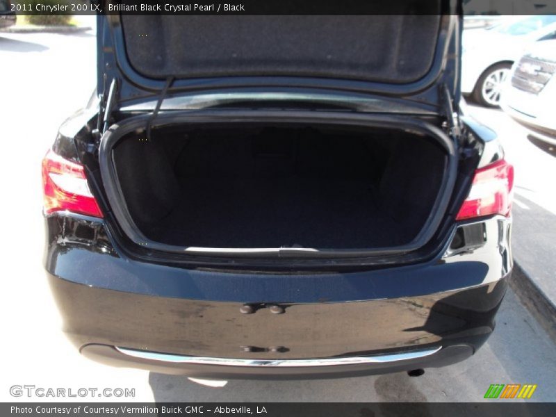 Brilliant Black Crystal Pearl / Black 2011 Chrysler 200 LX