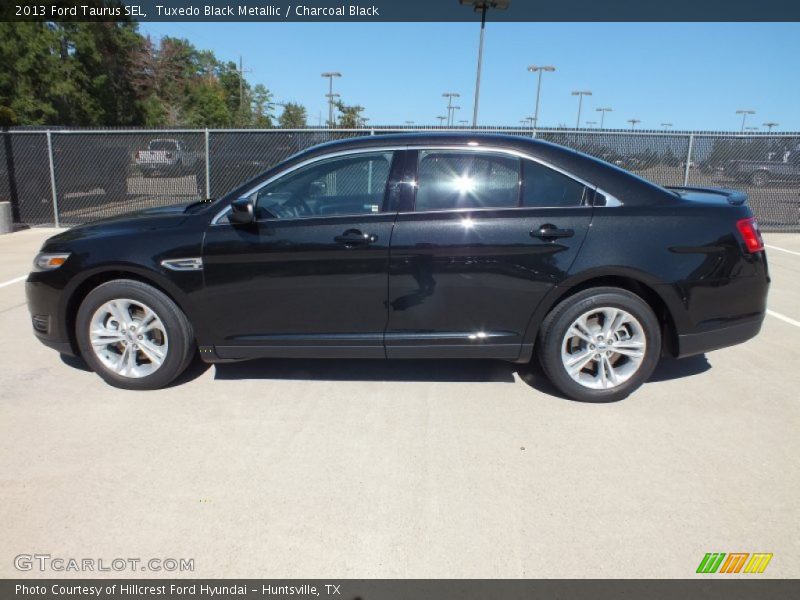 Tuxedo Black Metallic / Charcoal Black 2013 Ford Taurus SEL