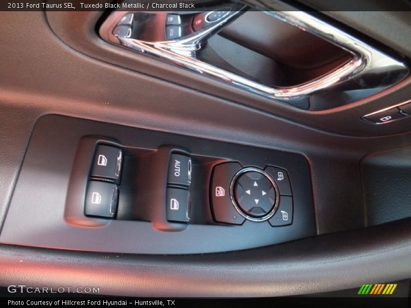 Tuxedo Black Metallic / Charcoal Black 2013 Ford Taurus SEL