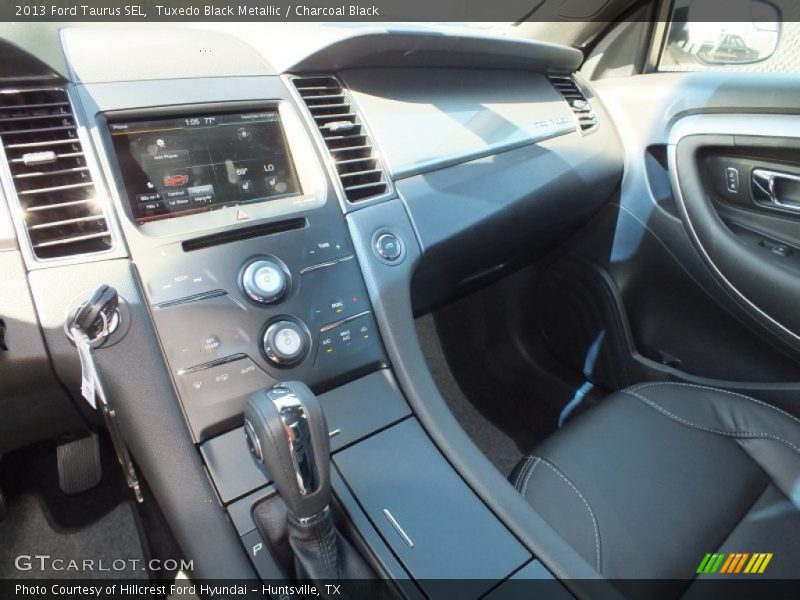 Tuxedo Black Metallic / Charcoal Black 2013 Ford Taurus SEL