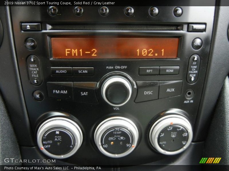 Controls of 2009 370Z Sport Touring Coupe