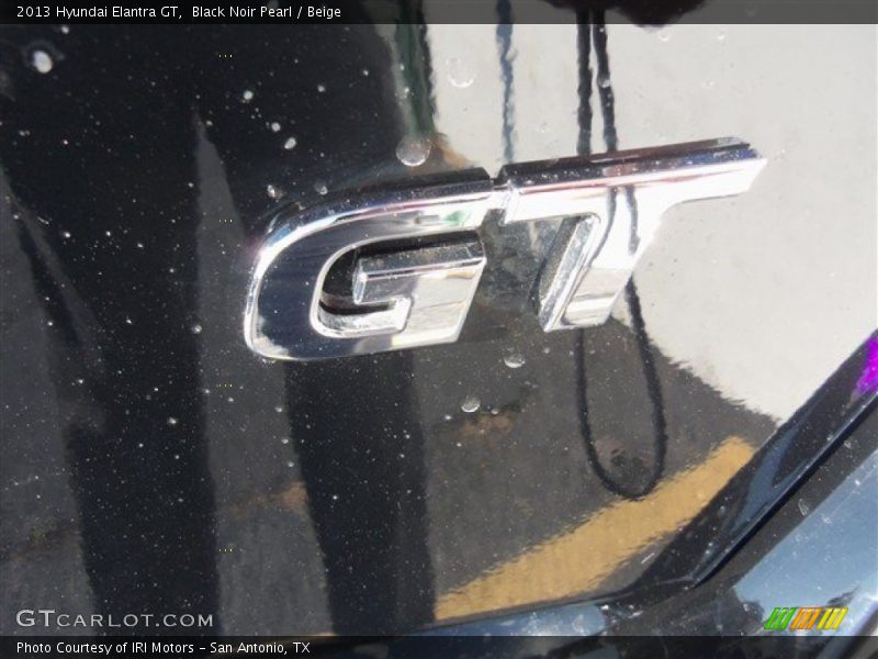 Black Noir Pearl / Beige 2013 Hyundai Elantra GT