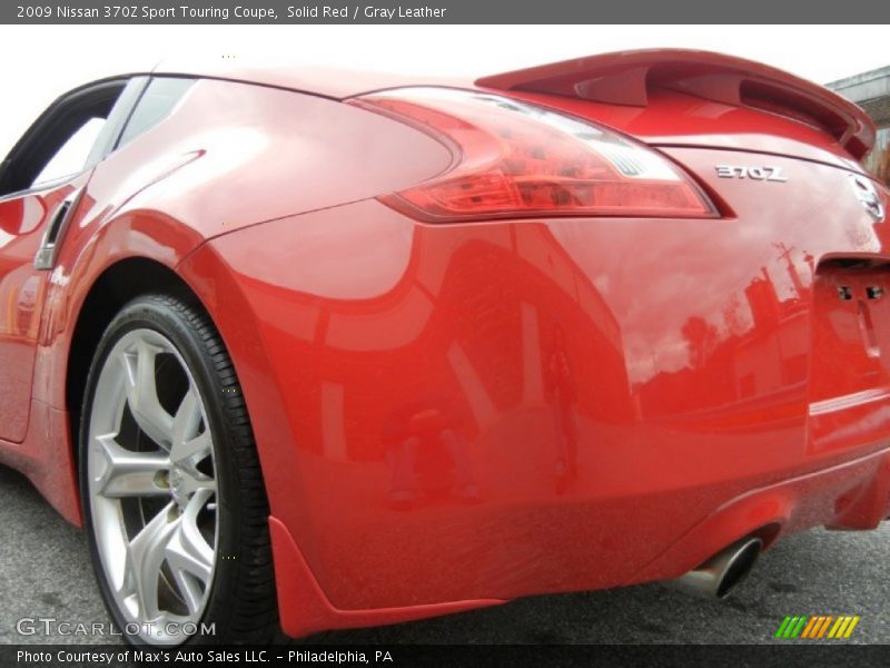 Solid Red / Gray Leather 2009 Nissan 370Z Sport Touring Coupe