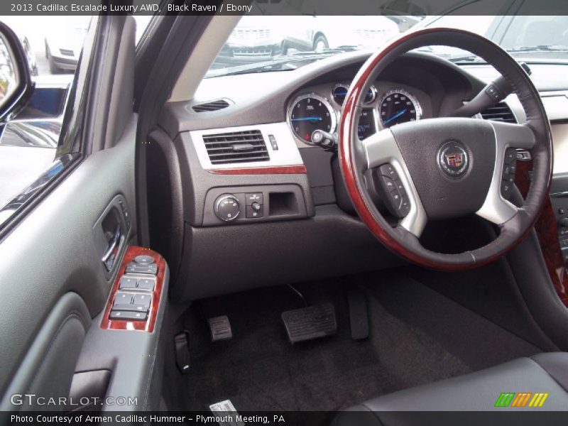  2013 Escalade Luxury AWD Steering Wheel