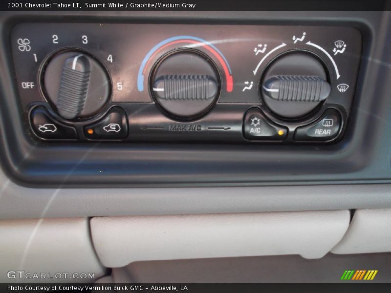 Summit White / Graphite/Medium Gray 2001 Chevrolet Tahoe LT
