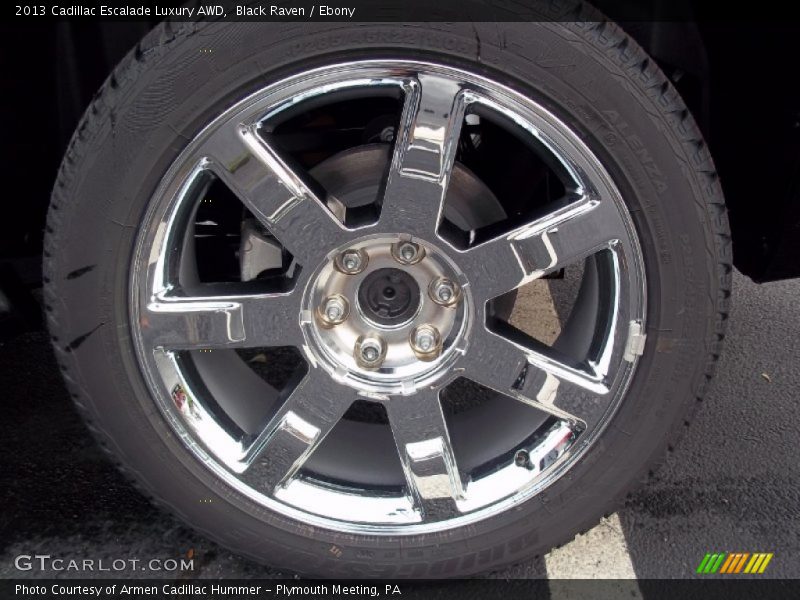  2013 Escalade Luxury AWD Wheel