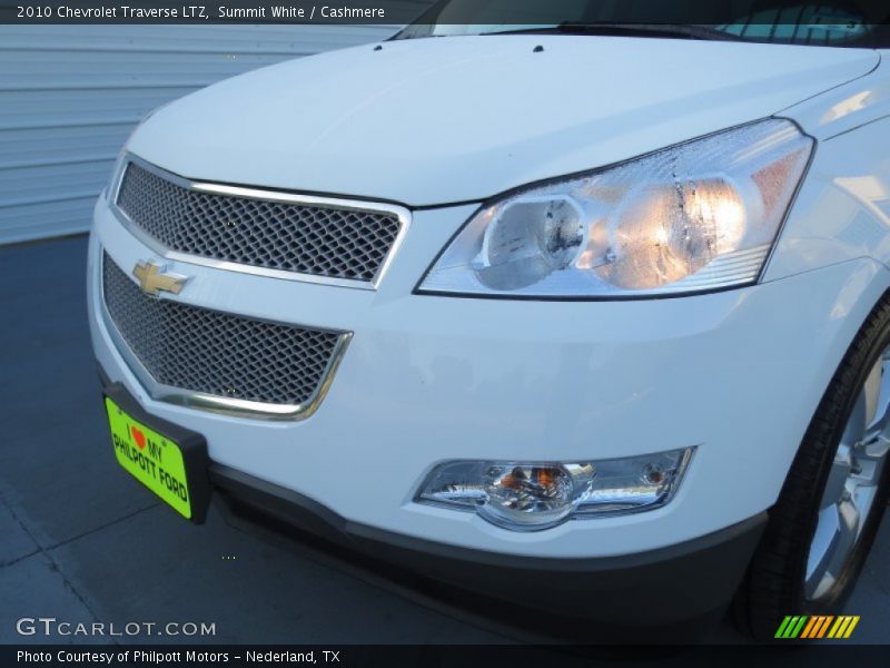 Summit White / Cashmere 2010 Chevrolet Traverse LTZ