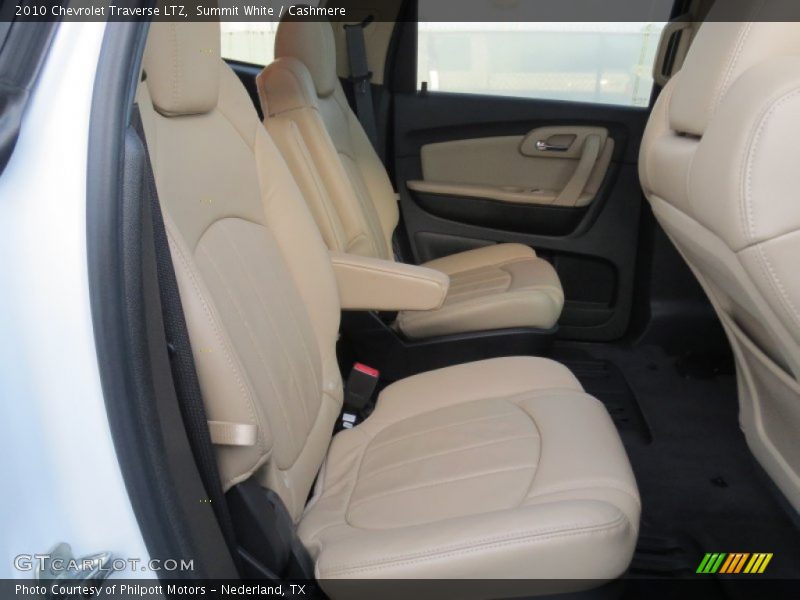 Summit White / Cashmere 2010 Chevrolet Traverse LTZ