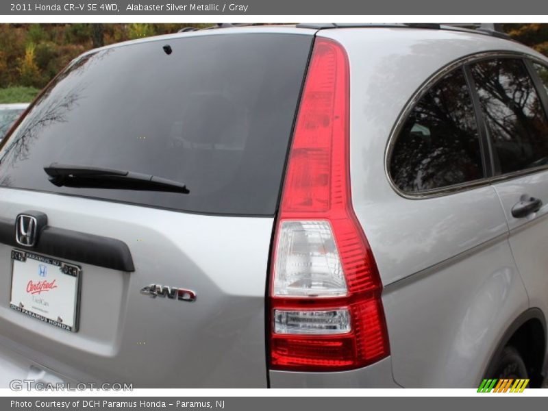 Alabaster Silver Metallic / Gray 2011 Honda CR-V SE 4WD