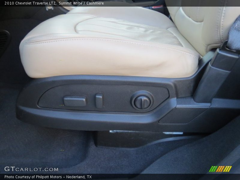 Summit White / Cashmere 2010 Chevrolet Traverse LTZ