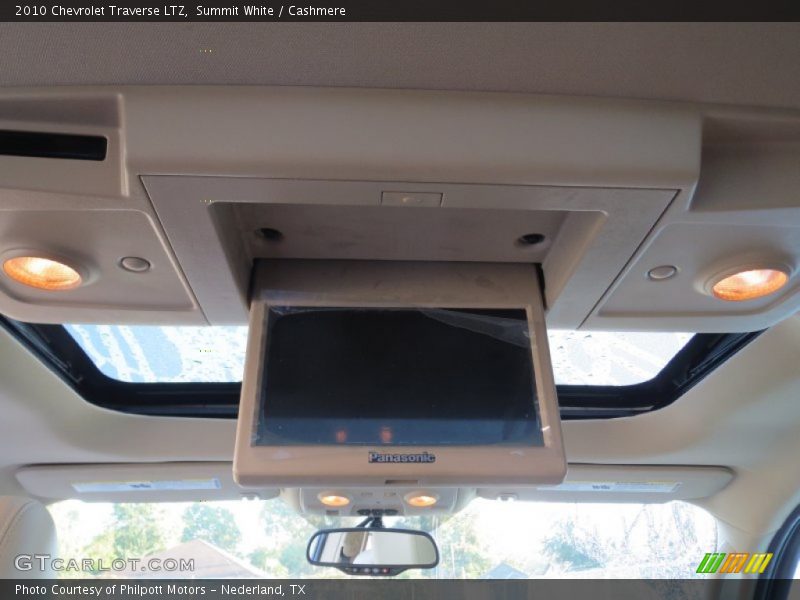 Summit White / Cashmere 2010 Chevrolet Traverse LTZ