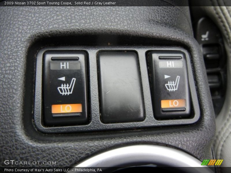 Controls of 2009 370Z Sport Touring Coupe