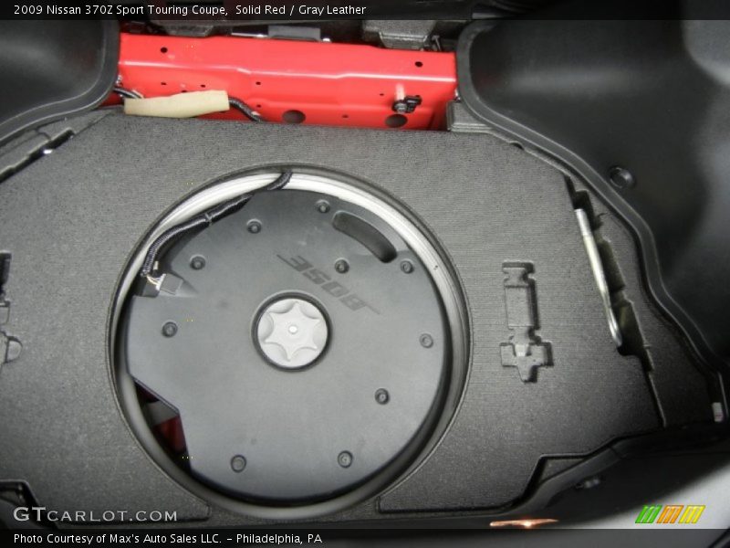 Solid Red / Gray Leather 2009 Nissan 370Z Sport Touring Coupe