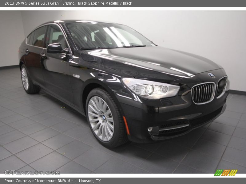 Front 3/4 View of 2013 5 Series 535i Gran Turismo