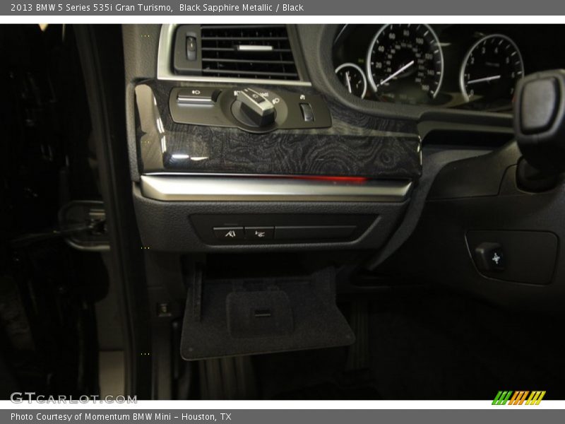 Controls of 2013 5 Series 535i Gran Turismo