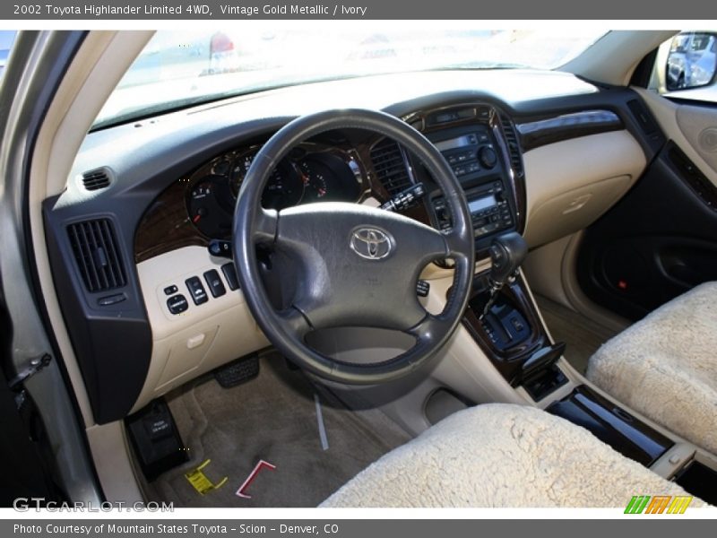 Vintage Gold Metallic / Ivory 2002 Toyota Highlander Limited 4WD
