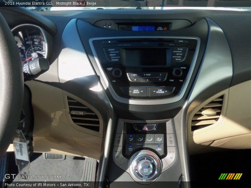 Midnight Black / Beige 2013 Hyundai Elantra GLS