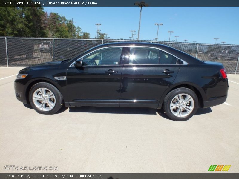 Tuxedo Black Metallic / Dune 2013 Ford Taurus SEL