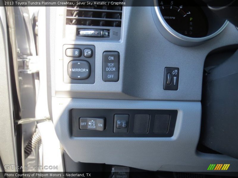 Silver Sky Metallic / Graphite 2013 Toyota Tundra Platinum CrewMax