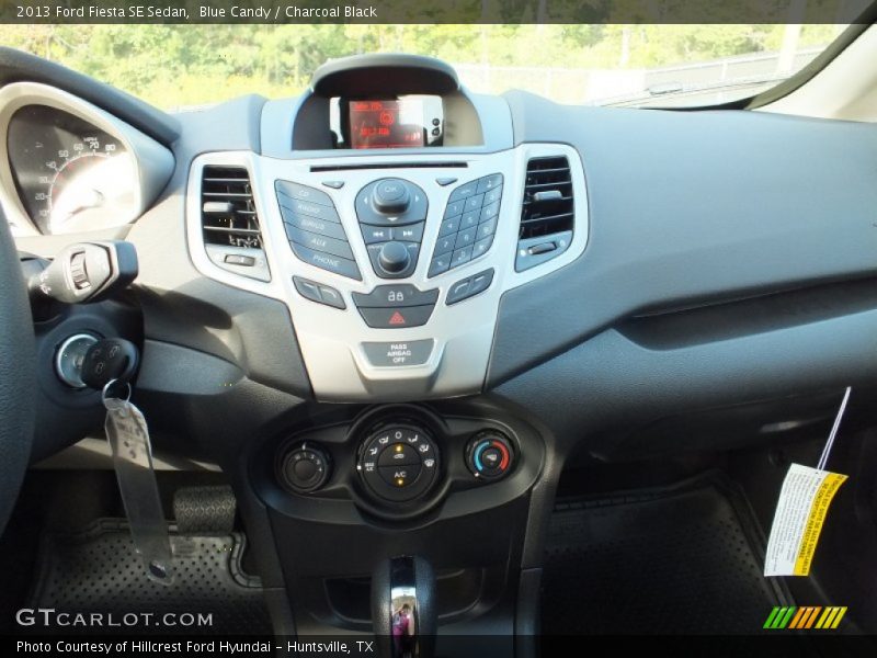 Blue Candy / Charcoal Black 2013 Ford Fiesta SE Sedan
