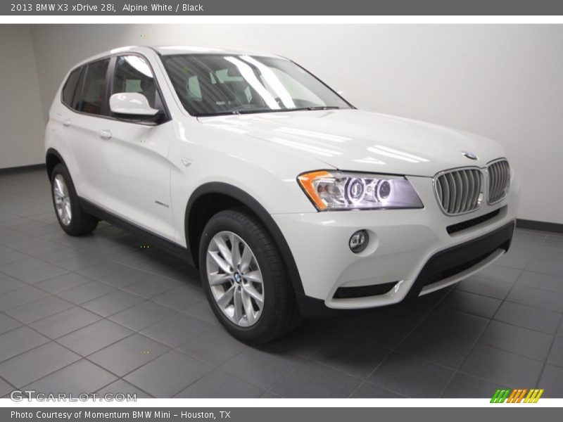 Front 3/4 View of 2013 X3 xDrive 28i