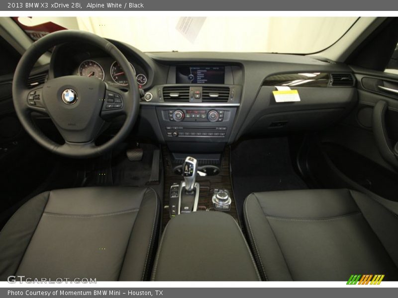 Dashboard of 2013 X3 xDrive 28i