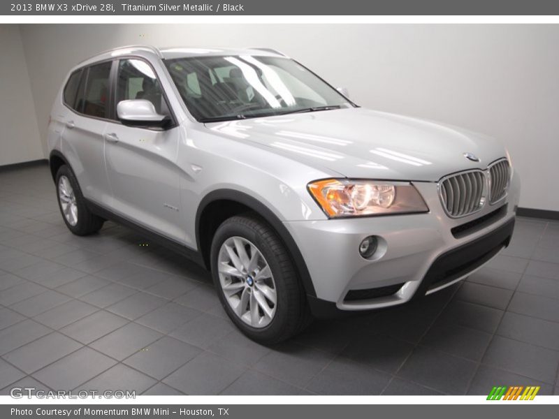 Front 3/4 View of 2013 X3 xDrive 28i