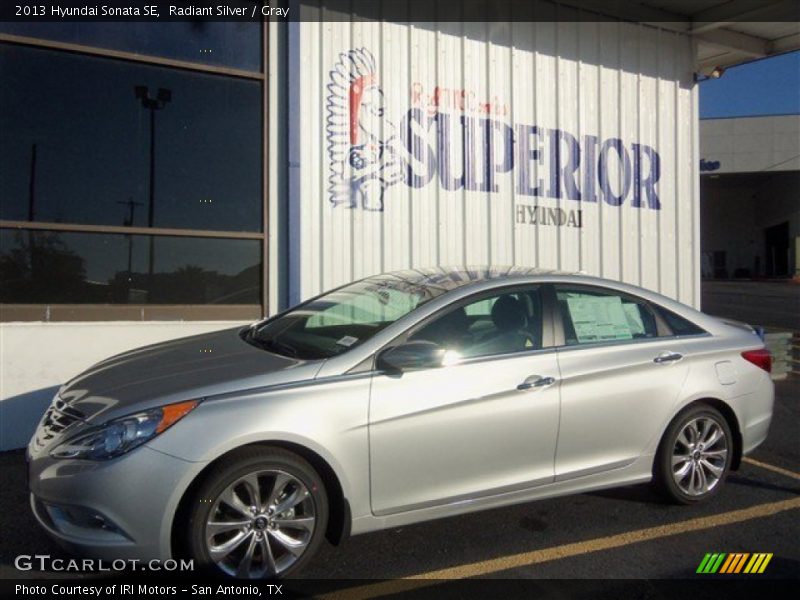 Radiant Silver / Gray 2013 Hyundai Sonata SE