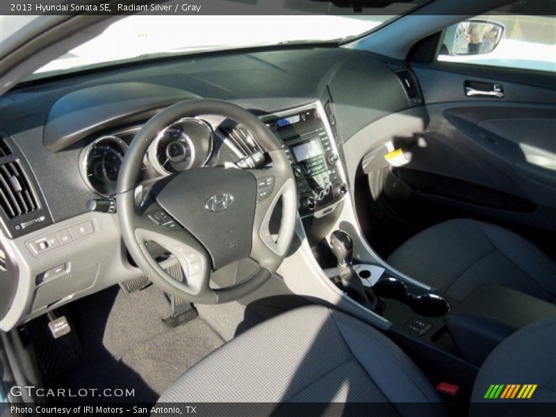 Radiant Silver / Gray 2013 Hyundai Sonata SE