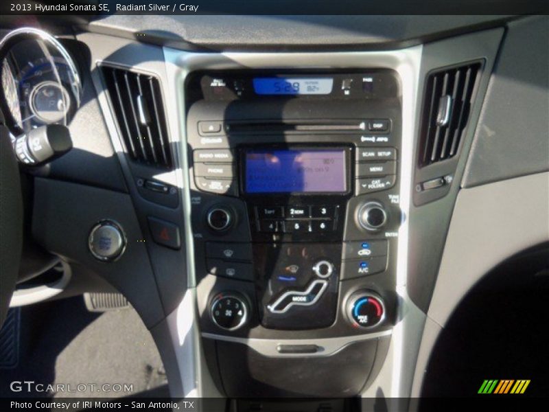 Radiant Silver / Gray 2013 Hyundai Sonata SE