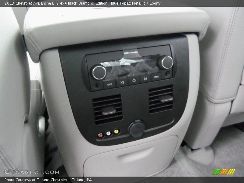 Controls of 2013 Avalanche LTZ 4x4 Black Diamond Edition