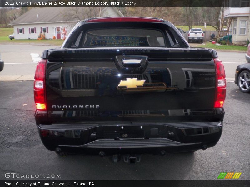 Black / Ebony 2013 Chevrolet Avalanche LS 4x4 Black Diamond Edition