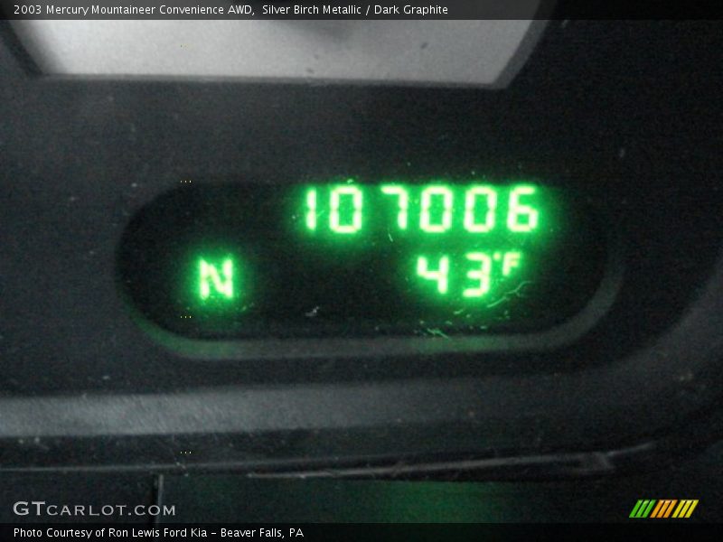Silver Birch Metallic / Dark Graphite 2003 Mercury Mountaineer Convenience AWD