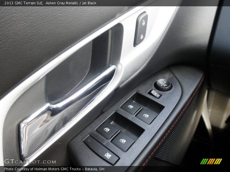 Ashen Gray Metallic / Jet Black 2013 GMC Terrain SLE