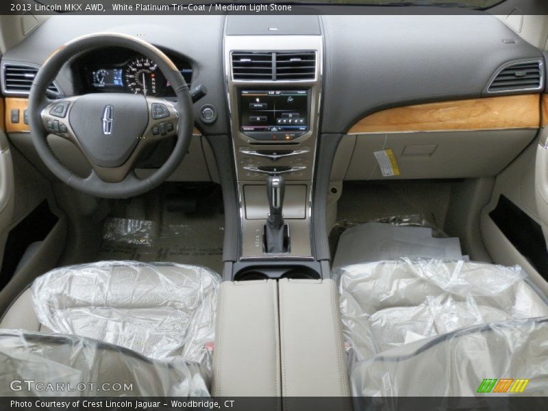 White Platinum Tri-Coat / Medium Light Stone 2013 Lincoln MKX AWD