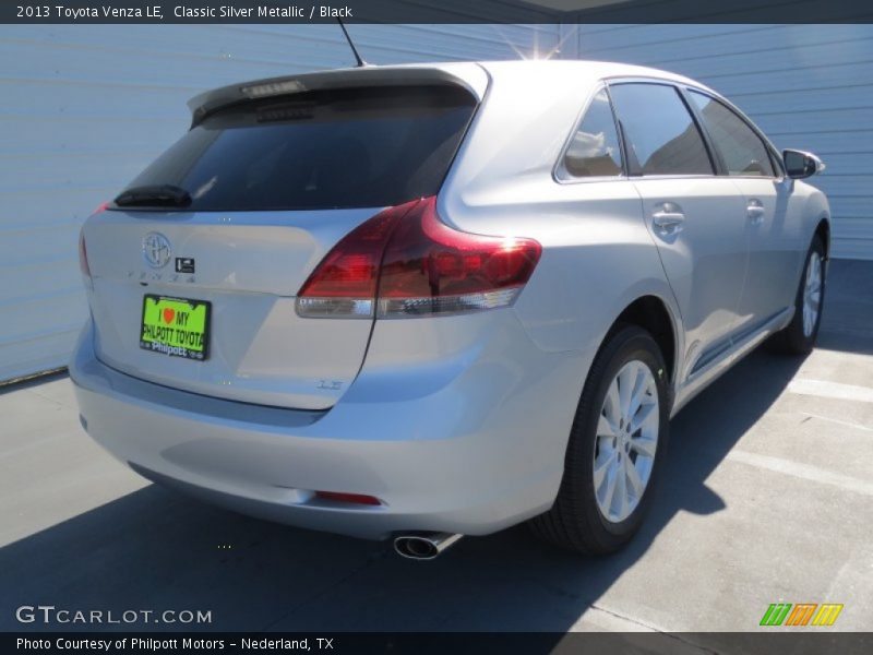 Classic Silver Metallic / Black 2013 Toyota Venza LE