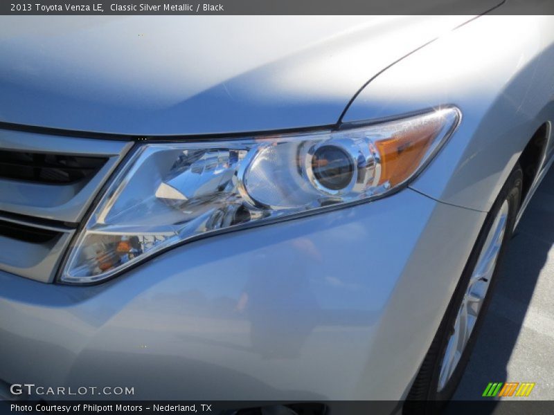 Classic Silver Metallic / Black 2013 Toyota Venza LE