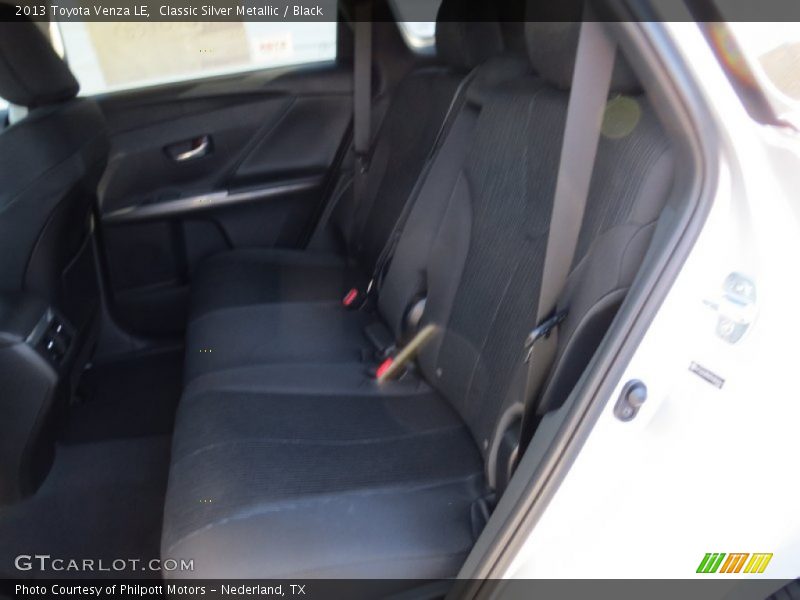 Classic Silver Metallic / Black 2013 Toyota Venza LE