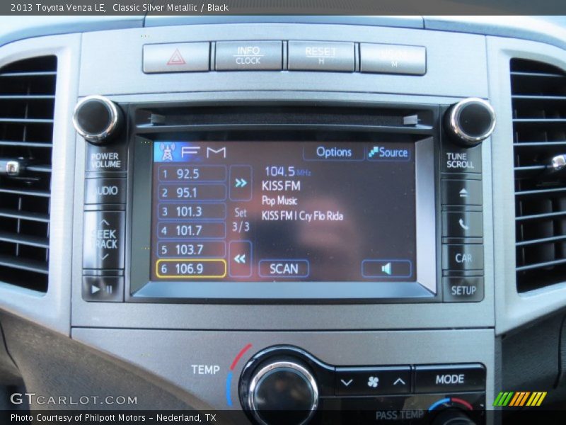 Classic Silver Metallic / Black 2013 Toyota Venza LE