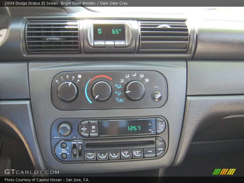 Bright Silver Metallic / Dark Slate Gray 2004 Dodge Stratus ES Sedan