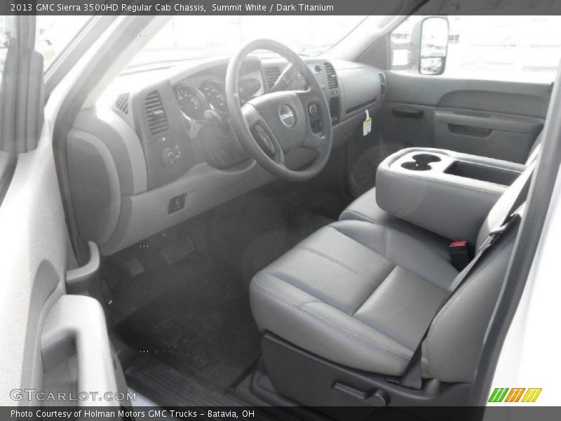 Summit White / Dark Titanium 2013 GMC Sierra 3500HD Regular Cab Chassis