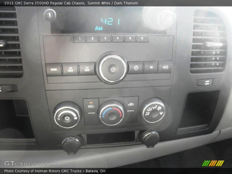 Summit White / Dark Titanium 2013 GMC Sierra 3500HD Regular Cab Chassis