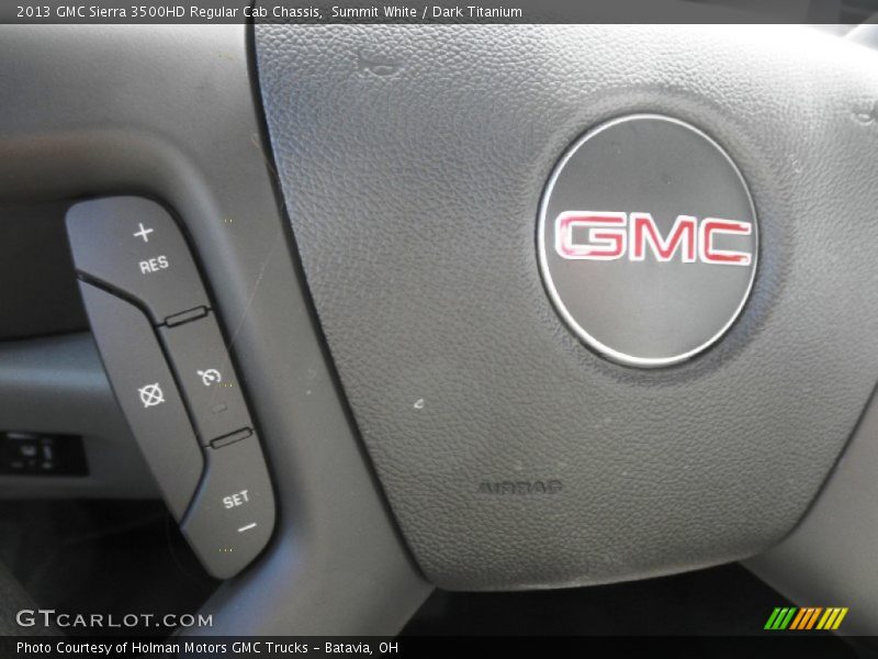 Summit White / Dark Titanium 2013 GMC Sierra 3500HD Regular Cab Chassis